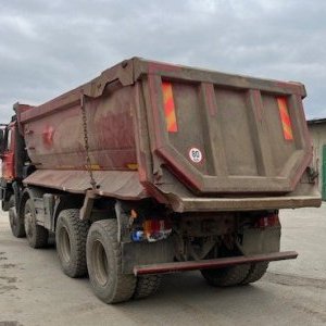 foto 8x8 dumper Tatra kipper Terrno