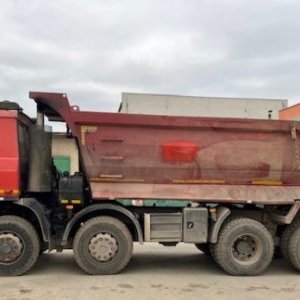 foto 8x8 dumper Tatra kipper Terrno