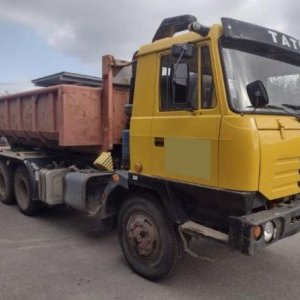 foto 6x6 Hakencontainer Tatra T815 + Wanne