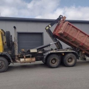 foto 6x6 Hakencontainer Tatra T815 + Wanne