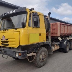 foto 6x6 Hakencontainer Tatra T815 + Wanne
